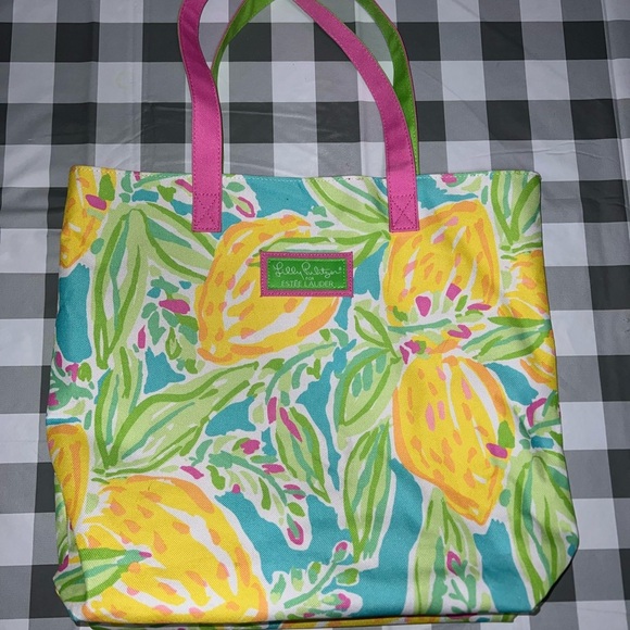 Lilly Pulitzer Handbags - Lilly Pulitzer bright colors 🍋 lemon tote bag​